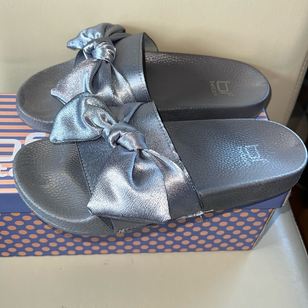 Satin Bow Slides Size 7
